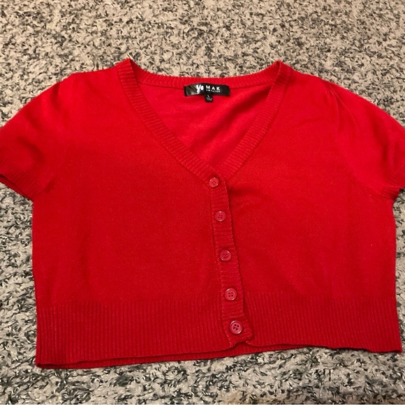 Ye Mak cropped red Sweater - Picture 3 of 3